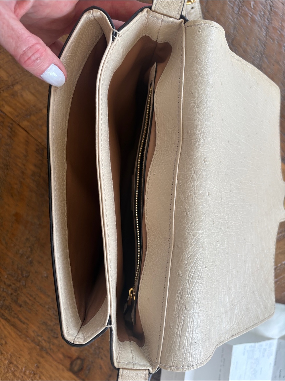 Gucci Ivory Ostrich-Embossed GG Shoulder Bag with Gold Hardware - Picture 12 of 16